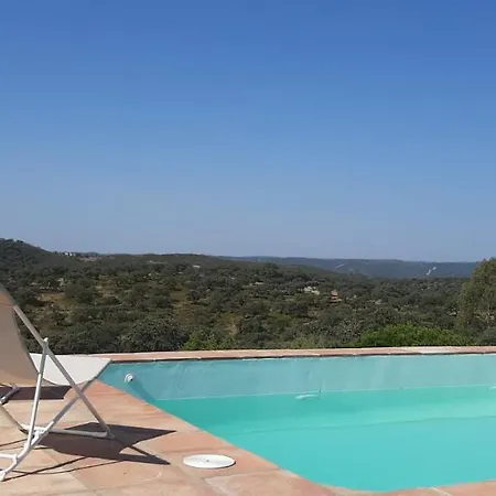 Casa Rural La Aulaga * El Castillo de las Guardas